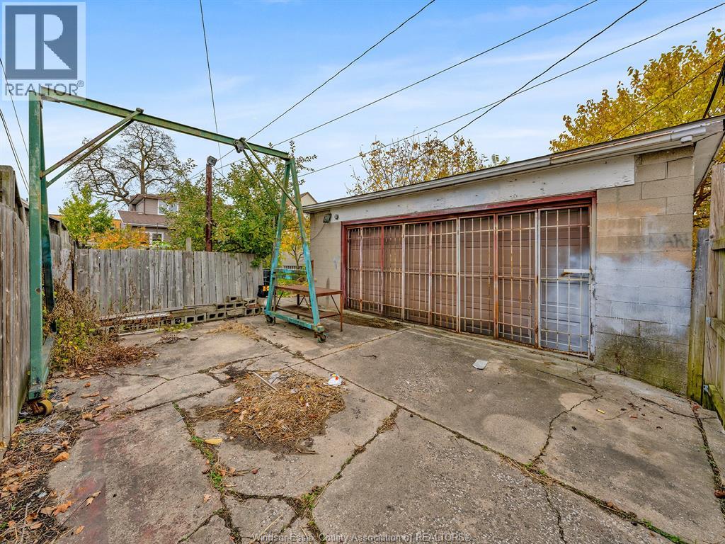 1025 Langlois Avenue, Windsor, Ontario N9A 2H4 - Photo 37 - 25028461
