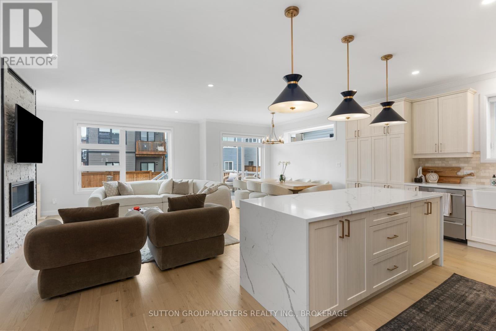 11 Walden Pond Drive, Loyalist, Ontario  K7N 0E7 - Photo 5 - X12540020