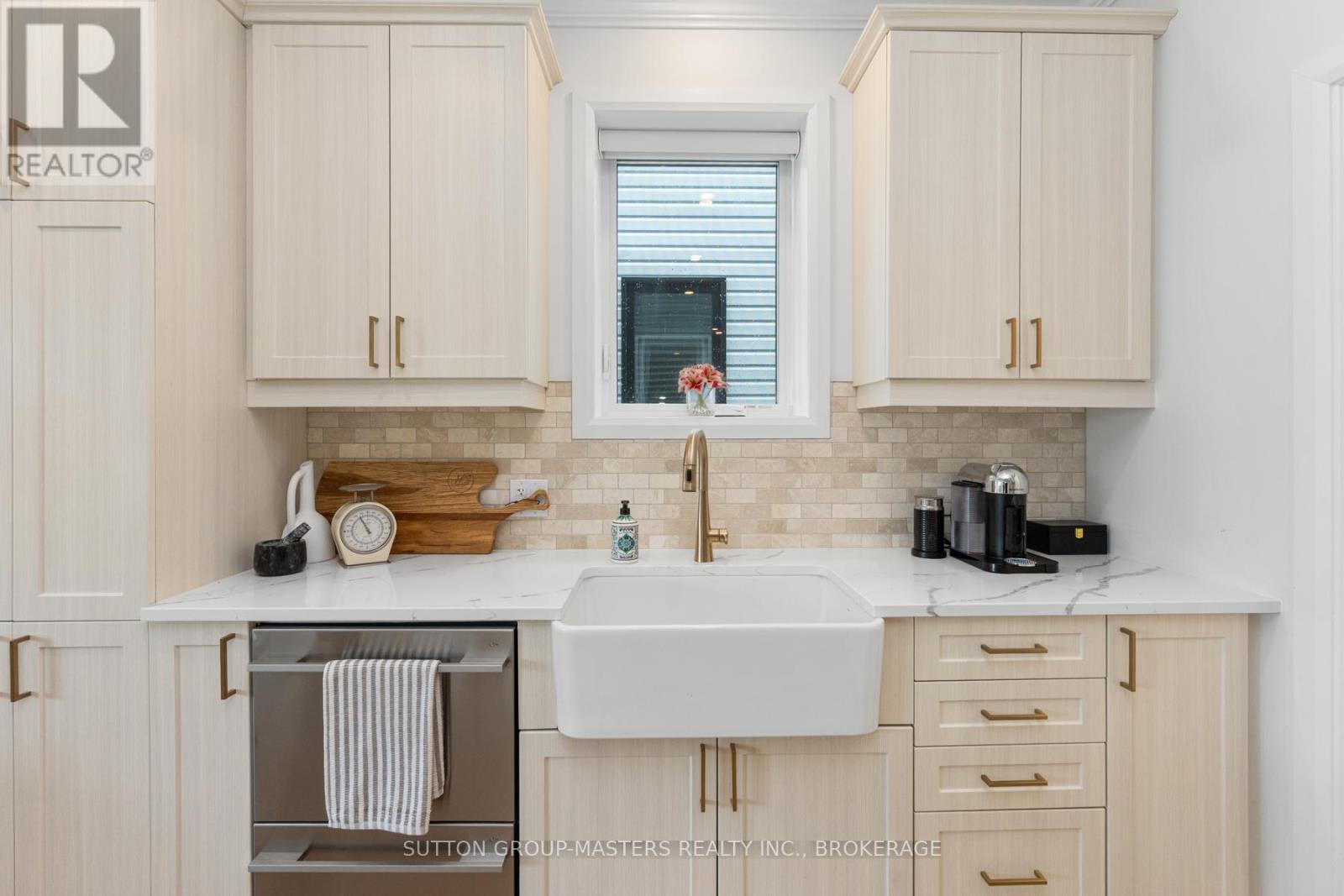 11 Walden Pond Drive, Loyalist, Ontario  K7N 0E7 - Photo 8 - X12540020