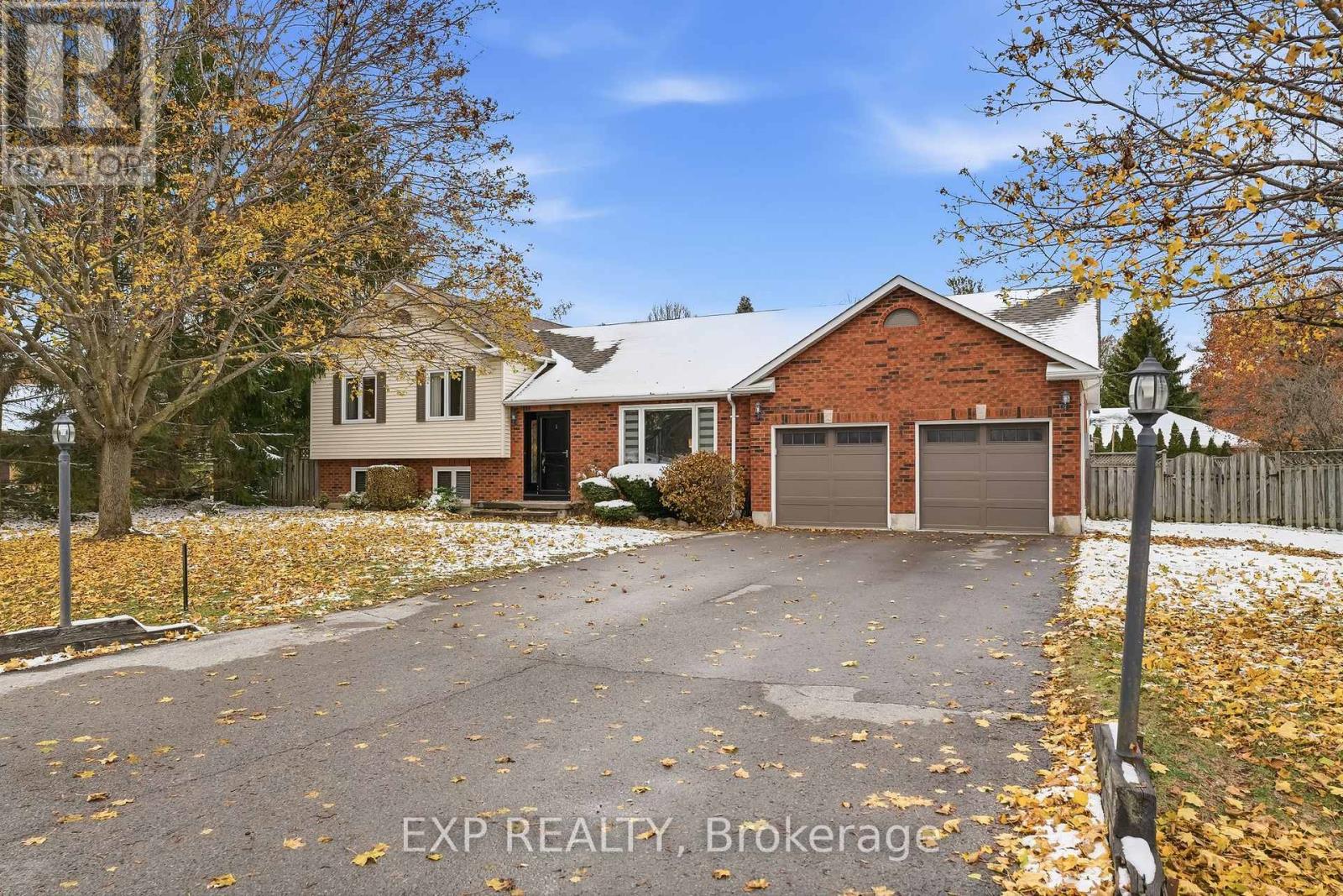 18 Elm Avenue, Hamilton Township, Ontario K0K 1C0 - Photo 2 - X12540014