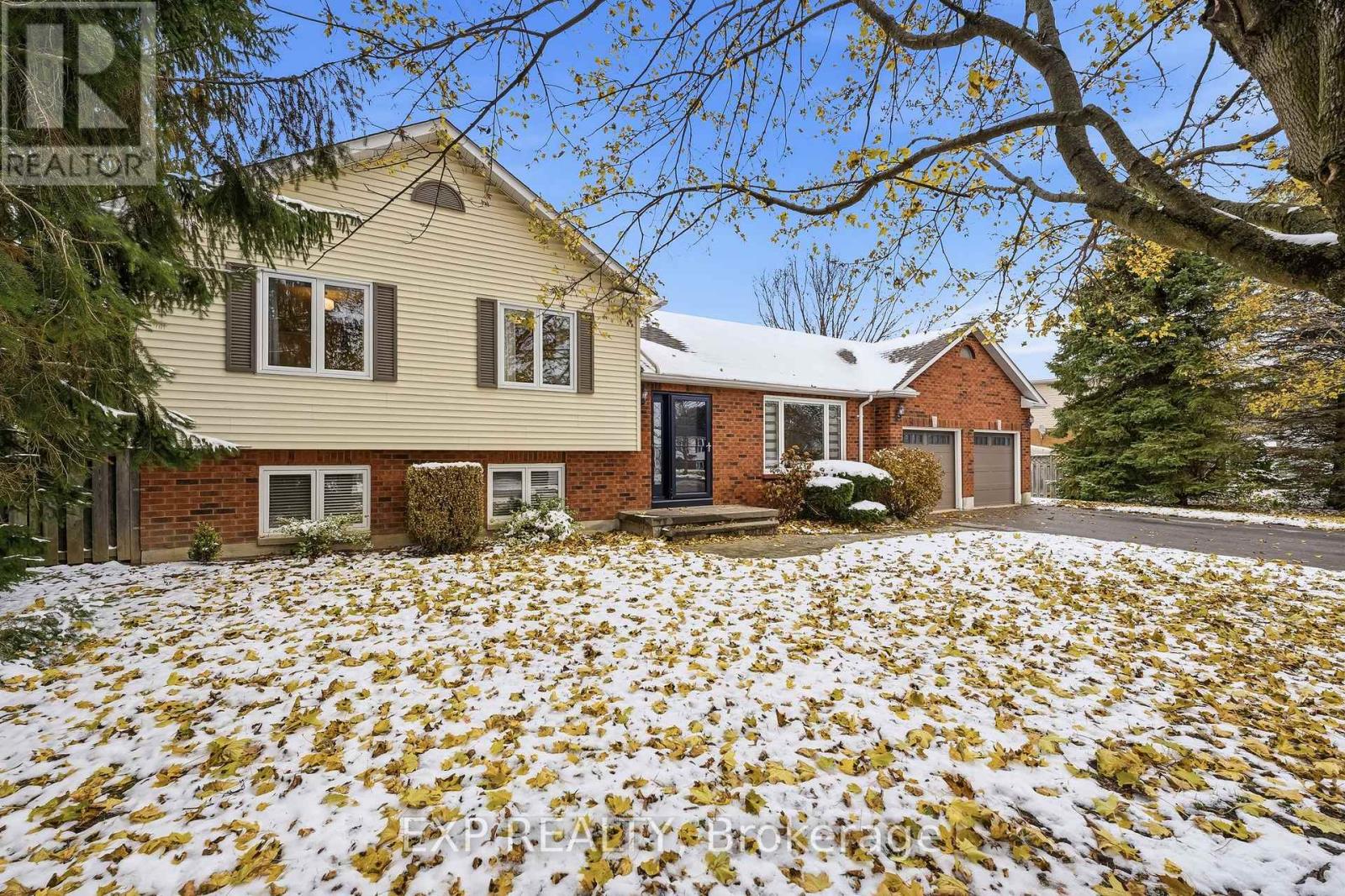 18 Elm Avenue, Hamilton Township, Ontario K0K 1C0 - Photo 4 - X12540014