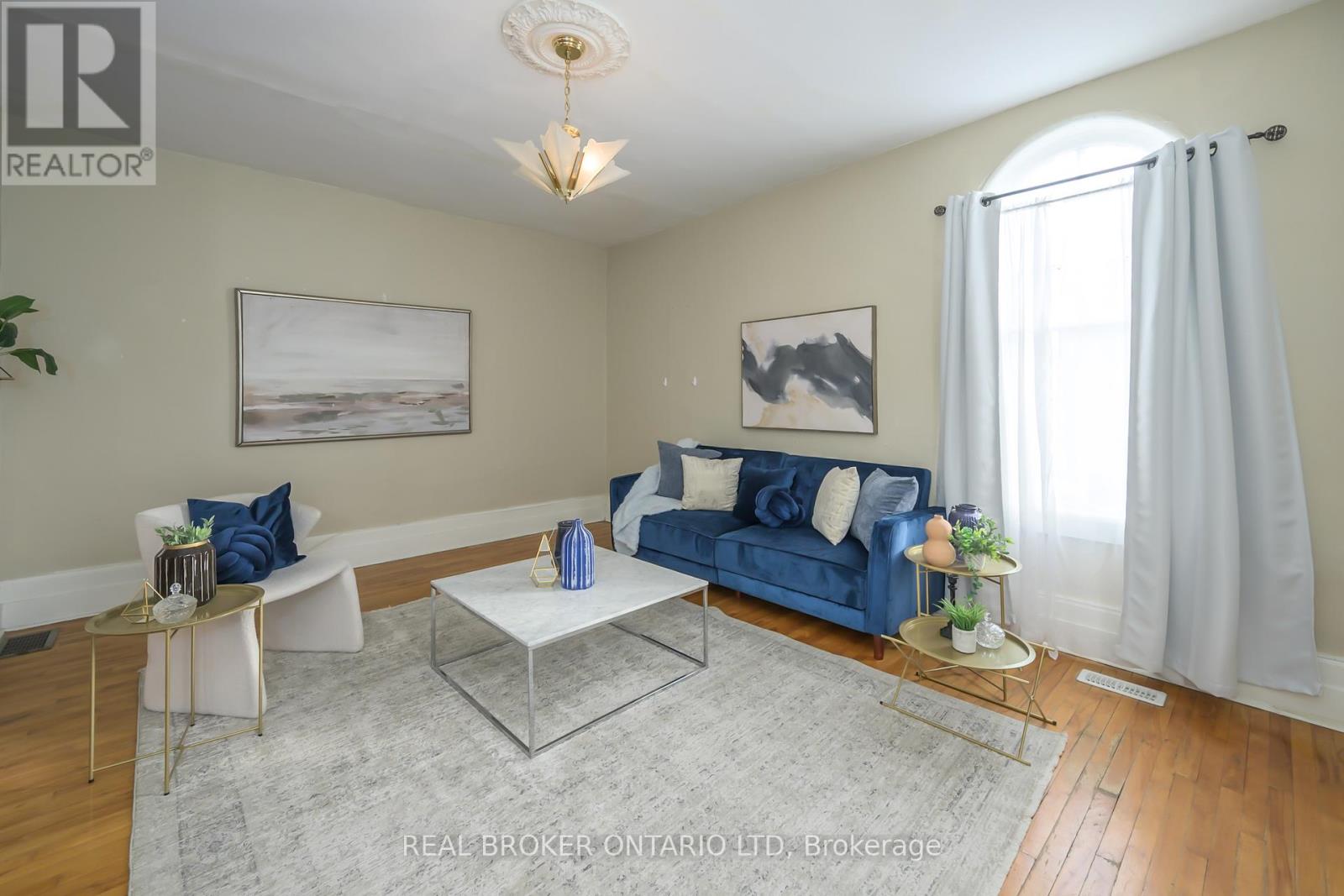 222 Ellen Street, North Middlesex, Ontario  N0M 2K0 - Photo 5 - X12540100