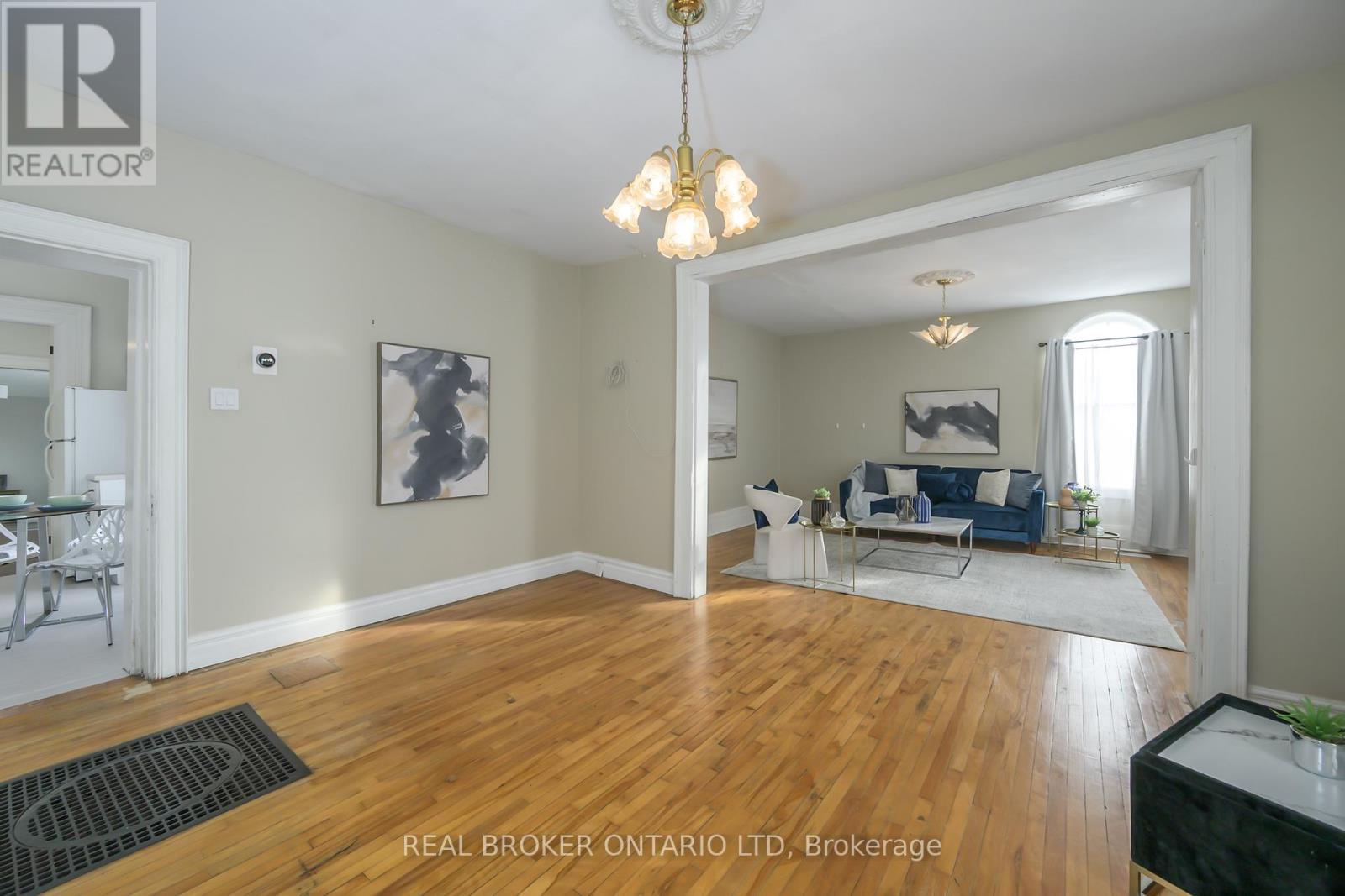 222 Ellen Street, North Middlesex, Ontario  N0M 2K0 - Photo 7 - X12540100