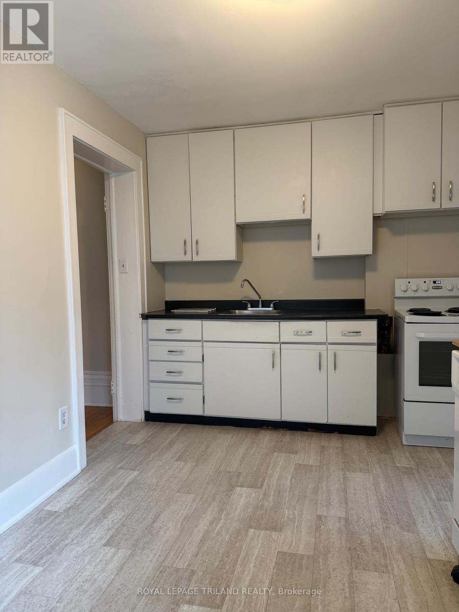 3 - 379 Dufferin Avenue, London East, Ontario  N6B 1Z5 - Photo 6 - X12540108