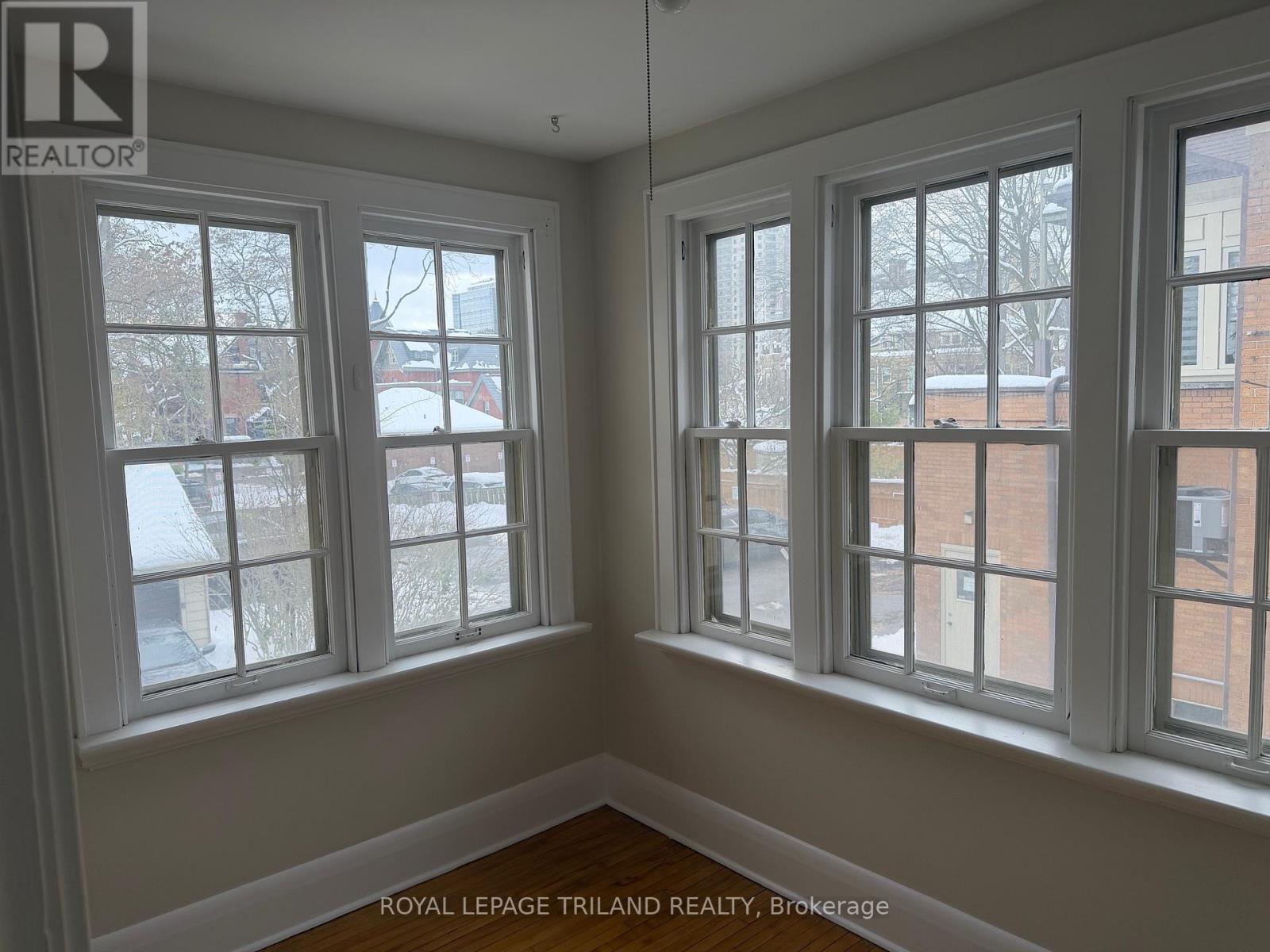 3 - 379 Dufferin Avenue, London East, Ontario  N6B 1Z5 - Photo 8 - X12540108