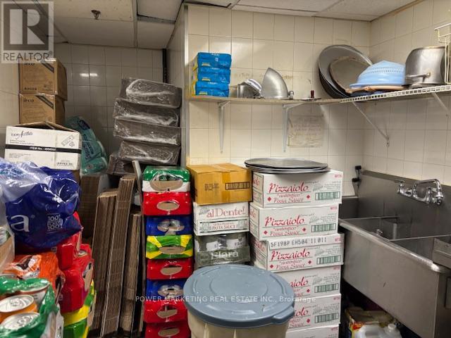 320 Bank Street, Ottawa, Ontario K2P 1Y1 - Photo 3 - X12540028