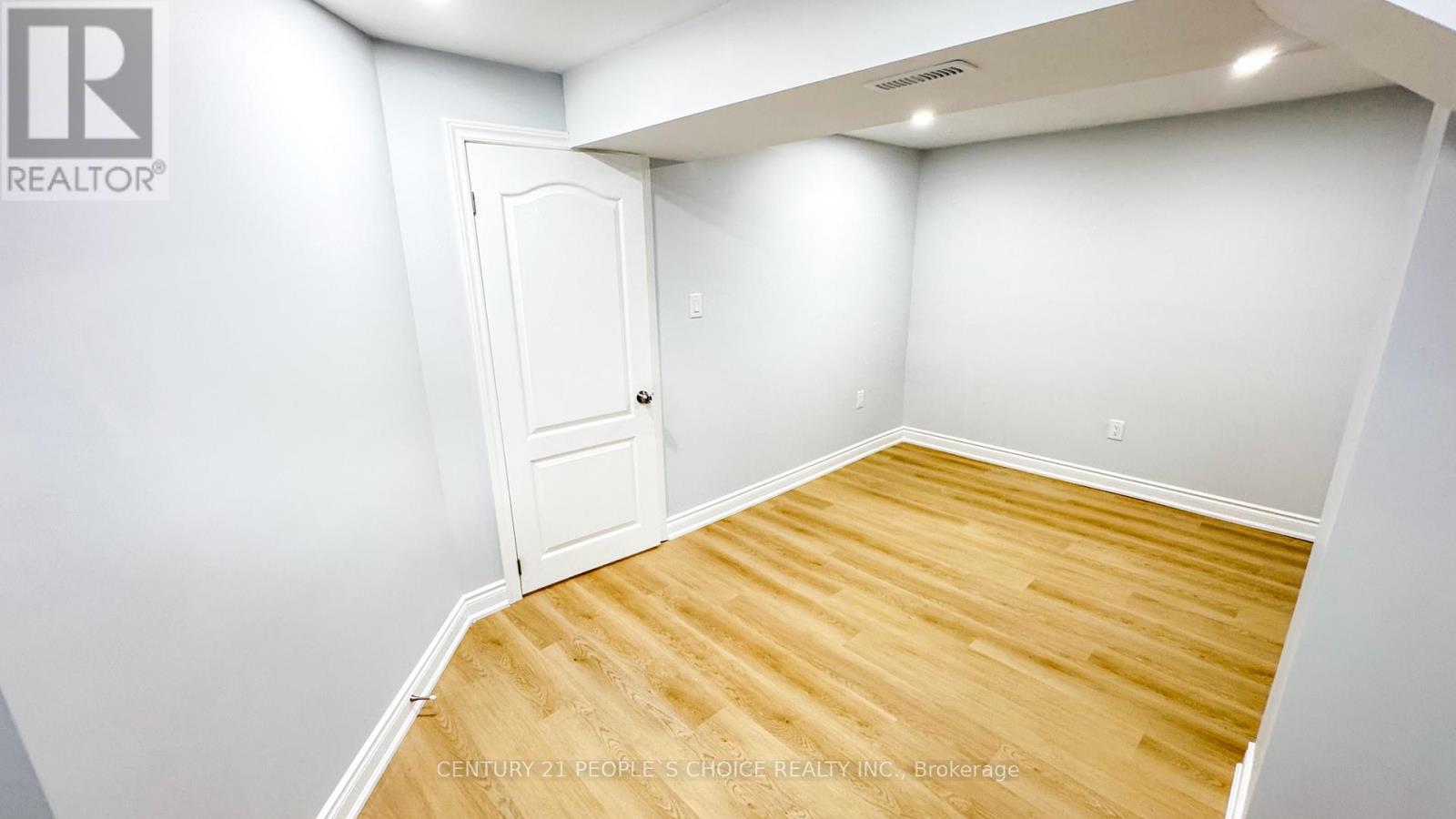 3292 Bobwhite Mews, Mississauga, Ontario  L5N 6E9 - Photo 32 - W12539968