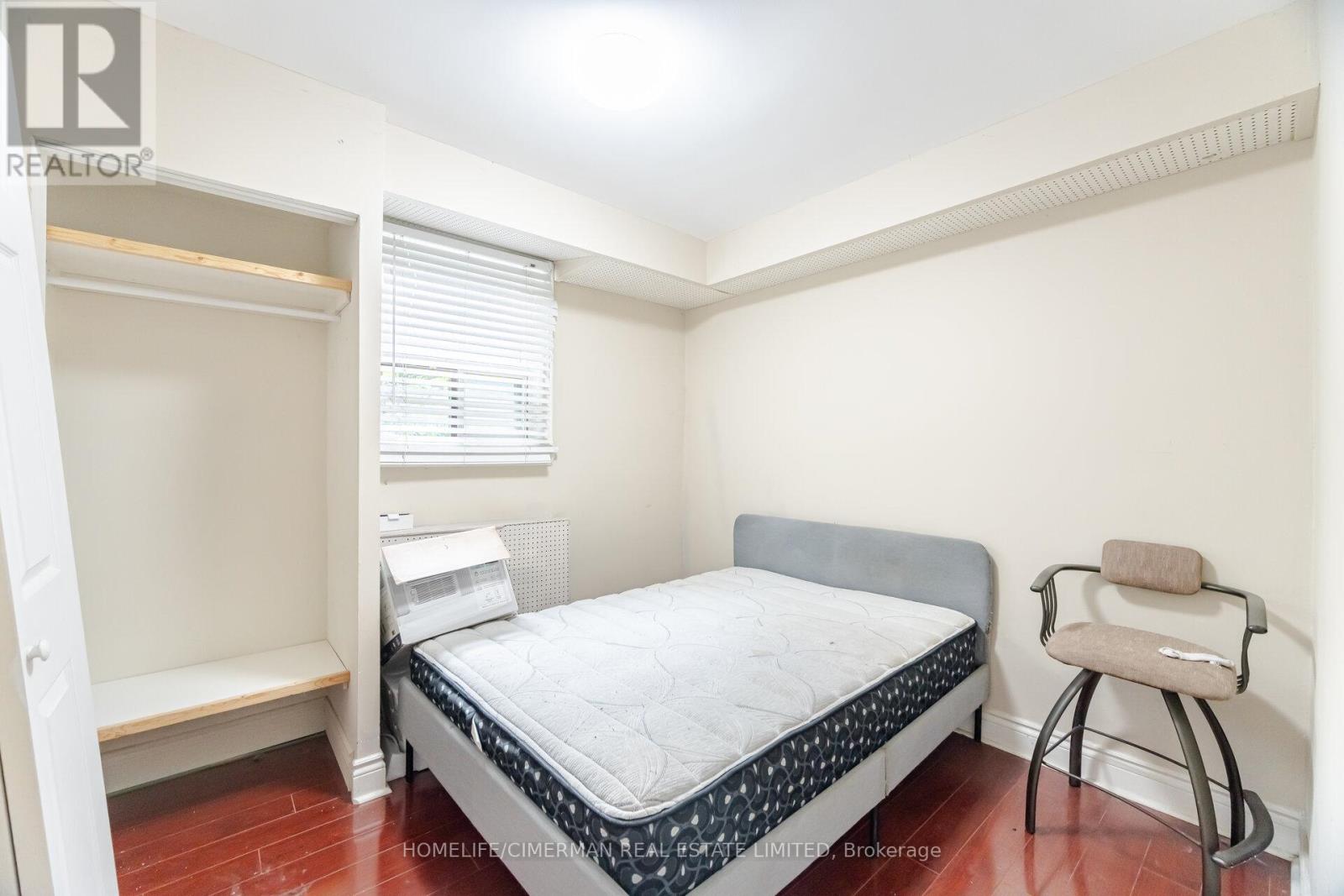 2681 Eglinton Avenue W, Toronto, Ontario  M6M 1T8 - Photo 20 - W12539984