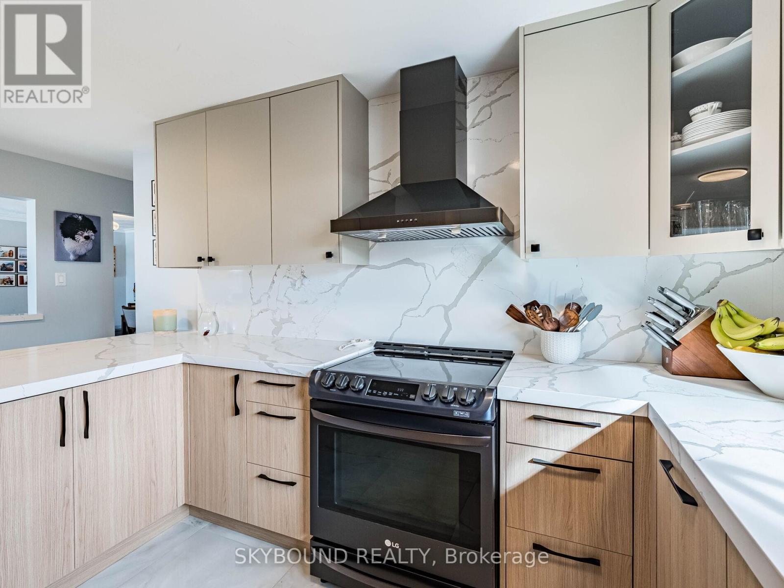 3878 Midhurst Lane, Mississauga, Ontario  L4Z 1C7 - Photo 11 - W12540004