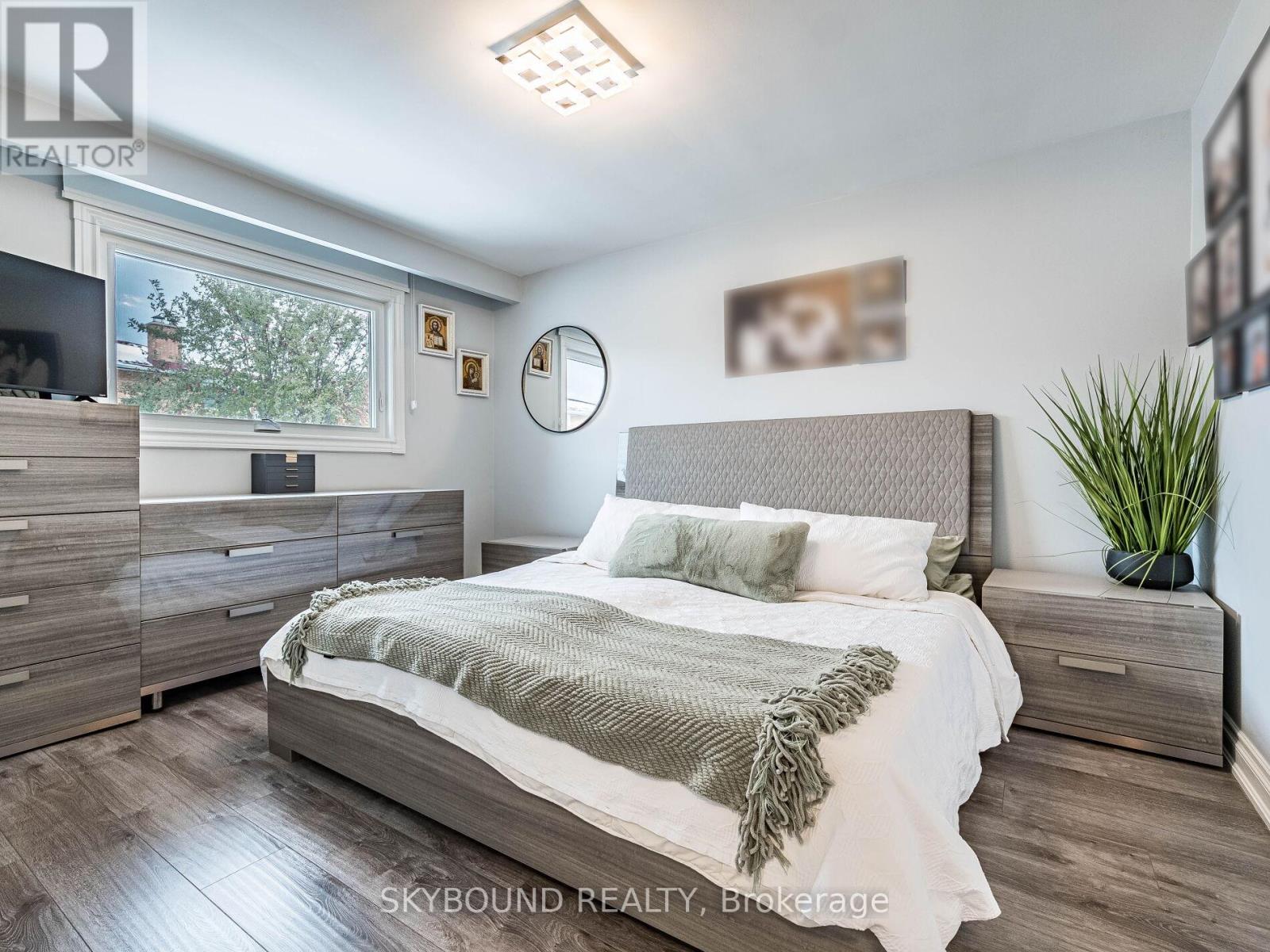 3878 Midhurst Lane, Mississauga, Ontario  L4Z 1C7 - Photo 20 - W12540004