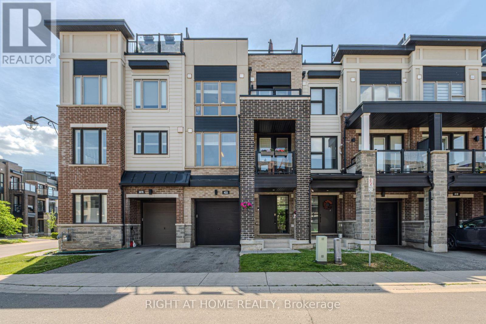 422 ATHABASCA COMMON, Oakville, Ontario