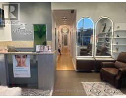 11 - 5651 STEELES AVENUE E, Toronto, Ontario