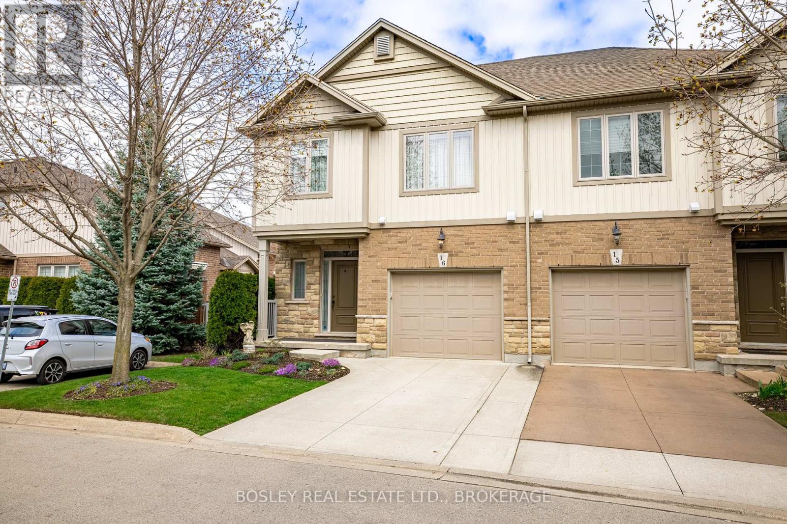 16 - 409 Niagara Street, St. Catharines, Ontario L2M 4V9 - Photo 2 - X12540088