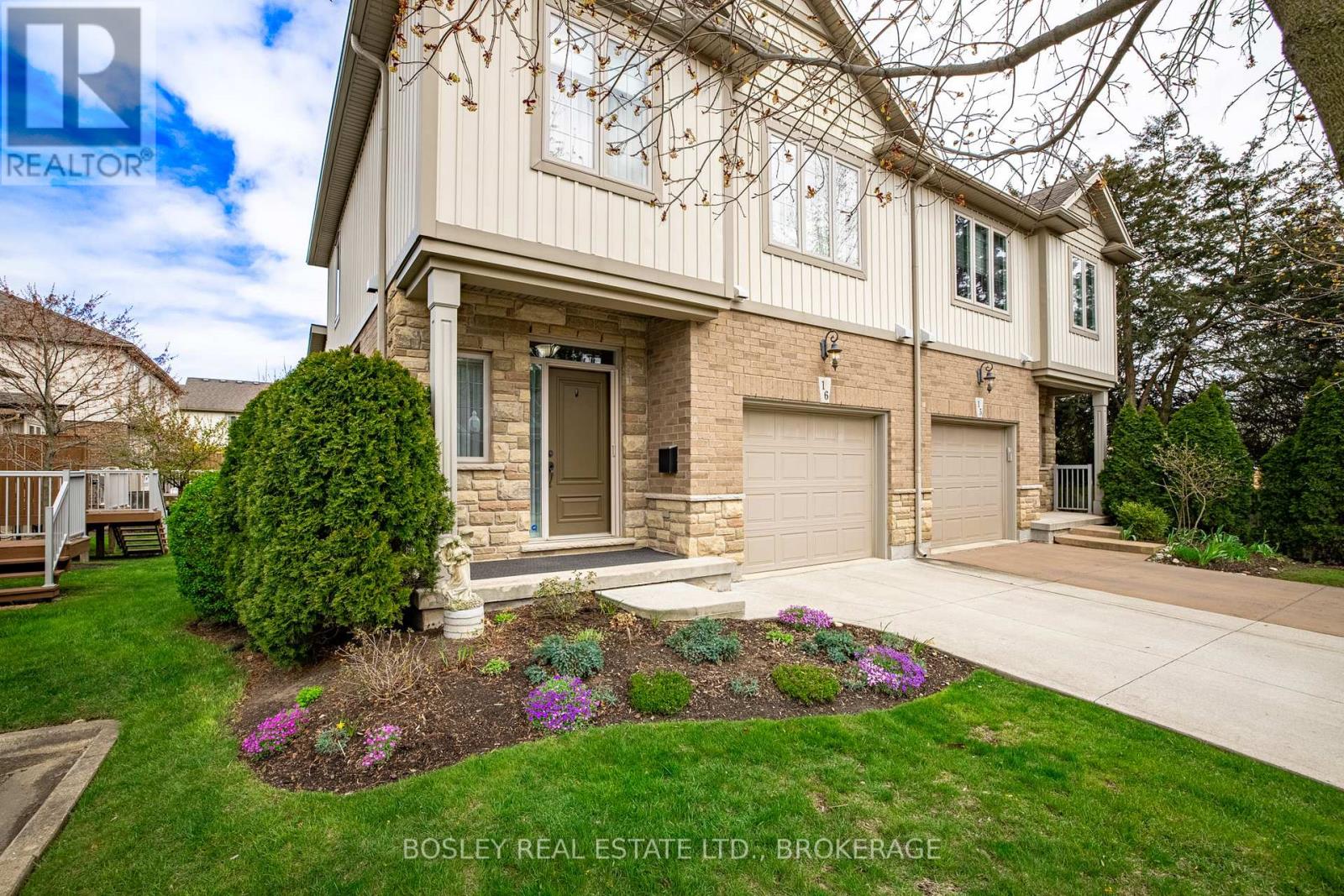 16 - 409 Niagara Street, St. Catharines, Ontario L2M 4V9 - Photo 3 - X12540088