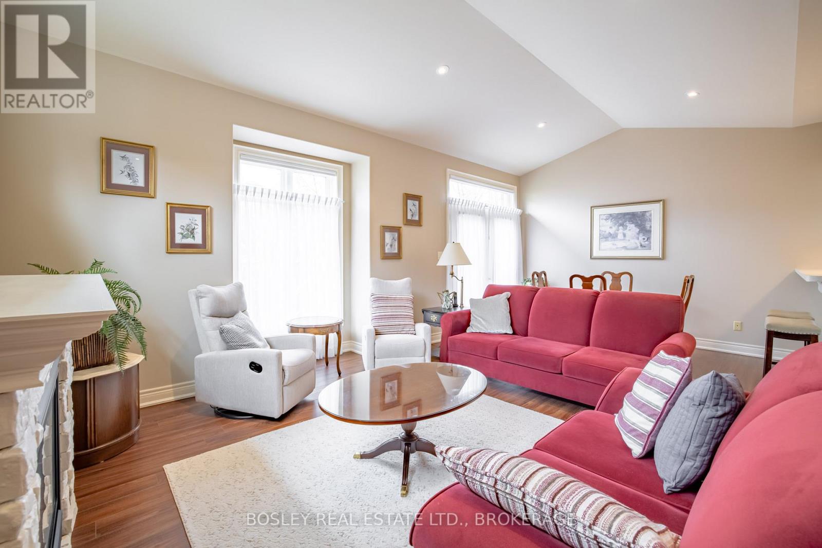 16 - 409 Niagara Street, St. Catharines, Ontario L2M 4V9 - Photo 9 - X12540088