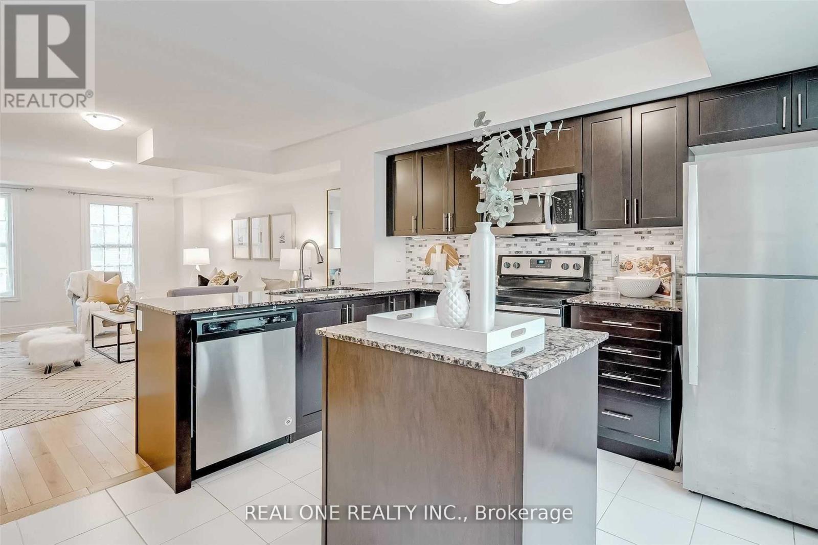 79 - 2280 Baronwood Drive, Oakville, Ontario  L6M 0K4 - Photo 3 - W12539962