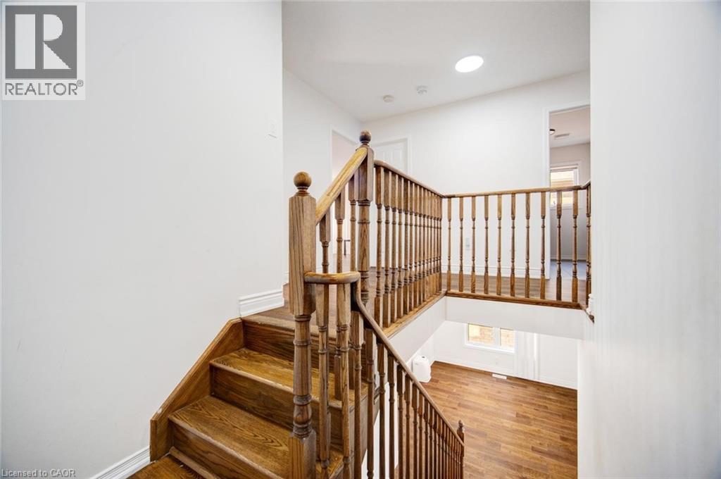 55 Longboat Run W, Brantford, Ontario  N3T 0P5 - Photo 19 - 40787971