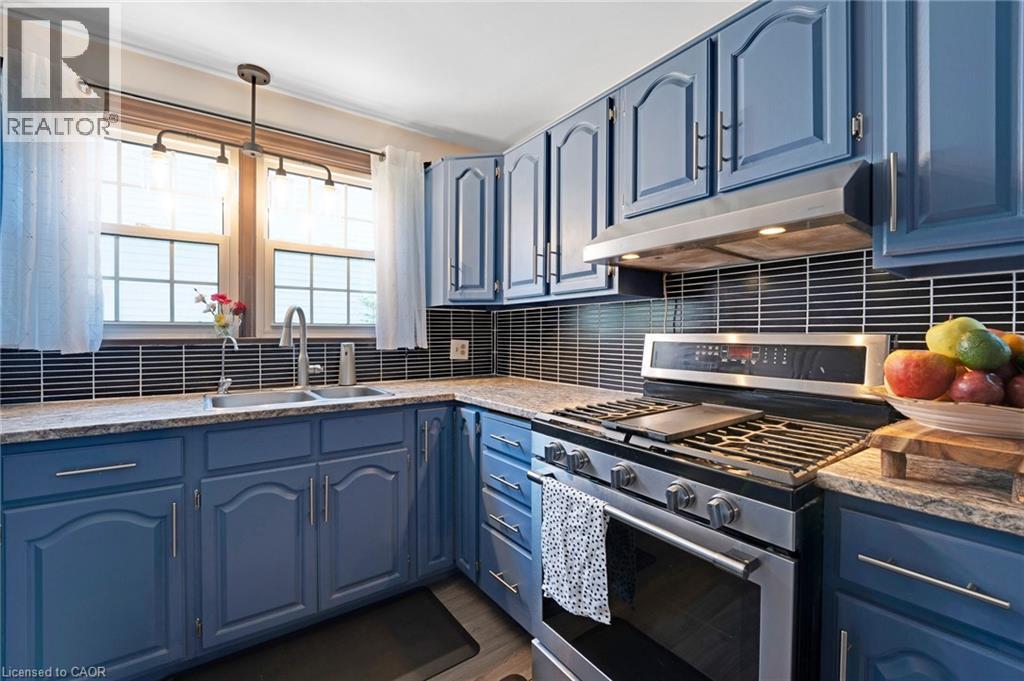 30 Centre Street, Cambridge, Ontario  N1R 4E5 - Photo 12 - 40787570