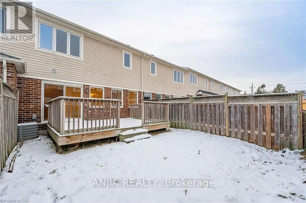 54 Manhattan Circle, Cambridge, Ontario  N3C 0C4 - Photo 16 - X12539982