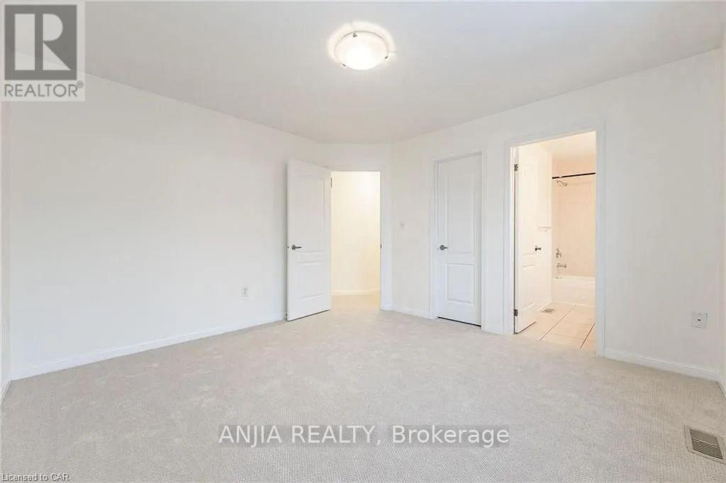 54 Manhattan Circle, Cambridge, Ontario  N3C 0C4 - Photo 6 - X12539982