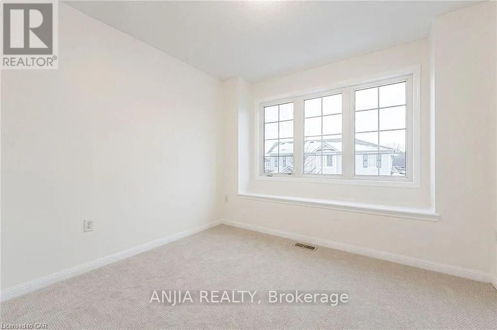 54 Manhattan Circle, Cambridge, Ontario  N3C 0C4 - Photo 8 - X12539982