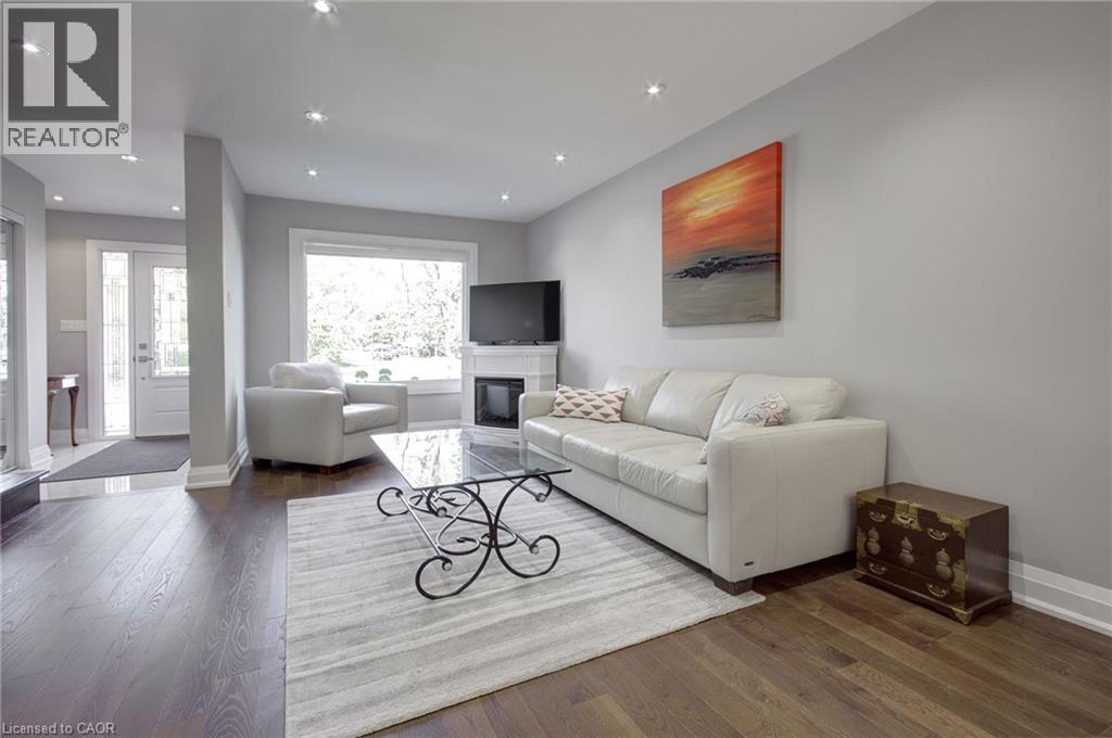 214 Ross Lane, Oakville, Ontario  L6H 5K5 - Photo 8 - 40772074