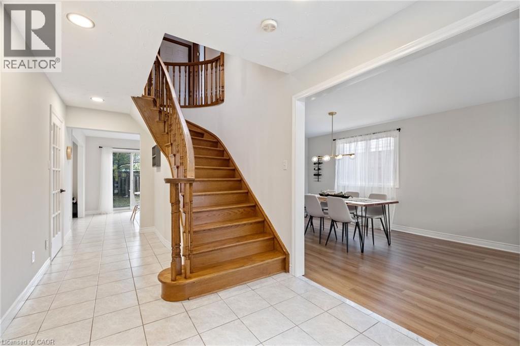 95 Gatestone Drive, Hamilton, Ontario  L8J 2V1 - Photo 4 - 40785233