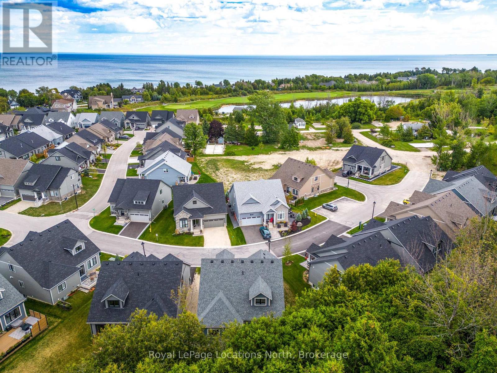 124 Beacon Drive, Blue Mountains, Ontario  N0H 2P0 - Photo 4 - X12540044