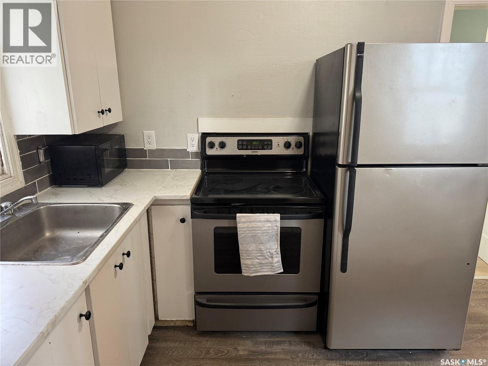 201 Y Avenue S, Saskatoon, Saskatchewan  S7M 3J4 - Photo 10 - SK023961