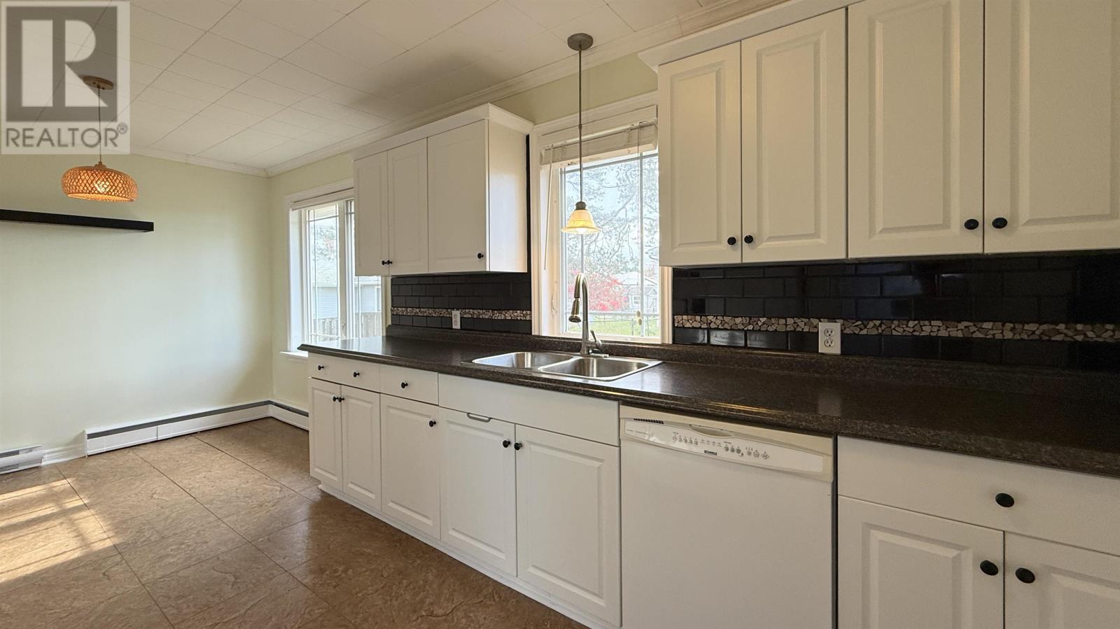 162 Schurman Avenue, Summerside, Prince Edward Island  C1N 2C2 - Photo 15 - 202527809