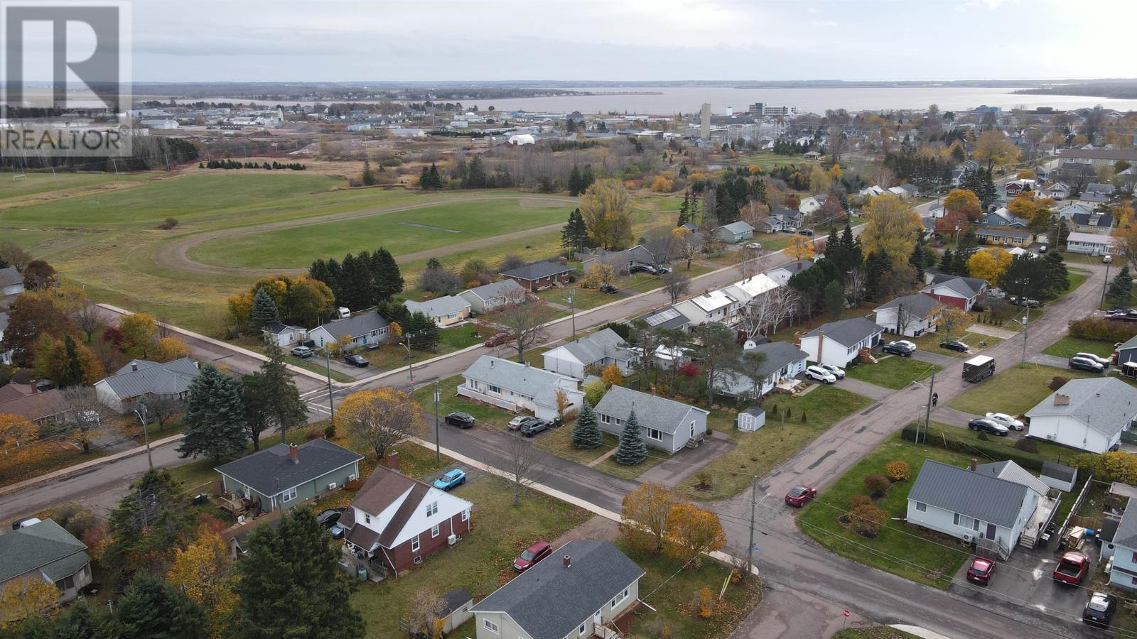 162 Schurman Avenue, Summerside, Prince Edward Island  C1N 2C2 - Photo 2 - 202527809