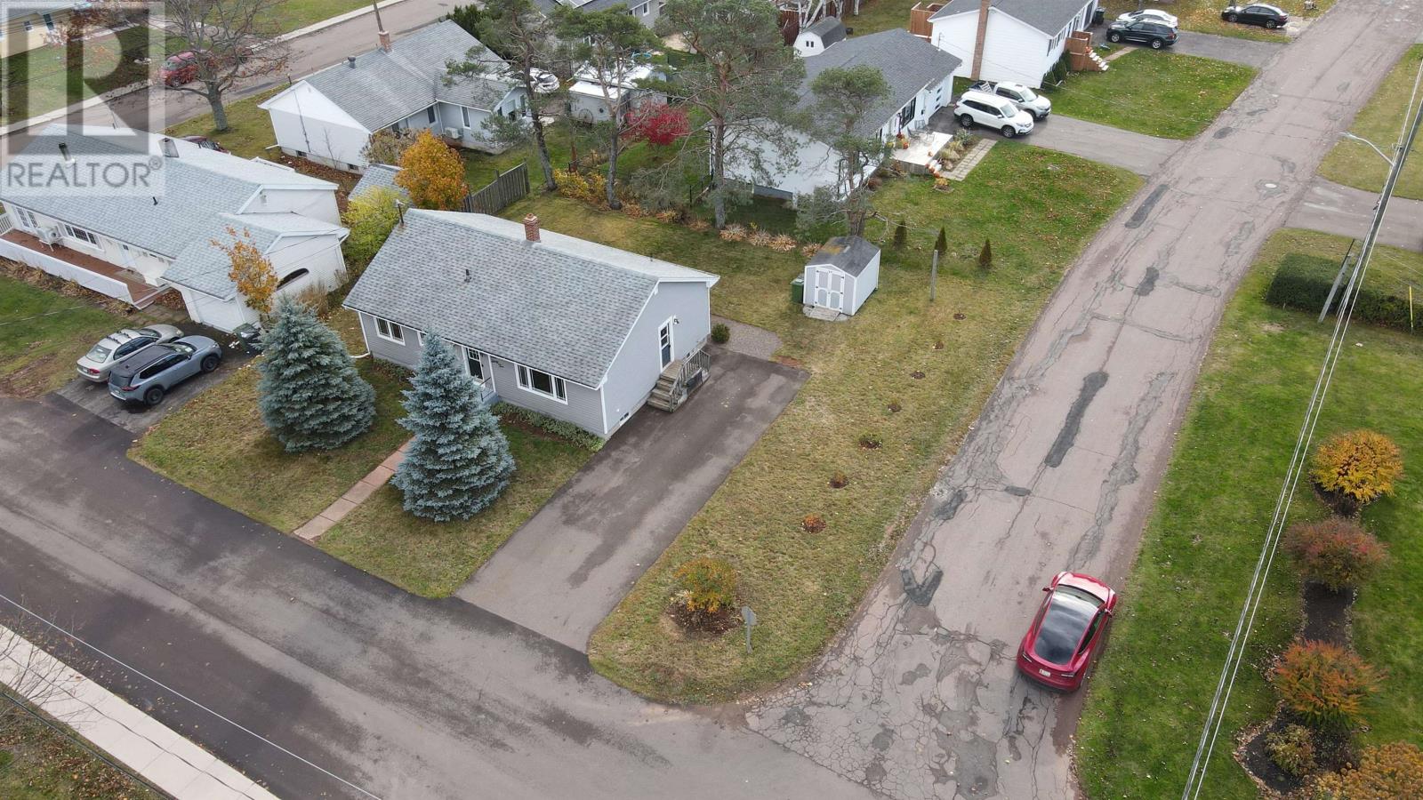 162 Schurman Avenue, Summerside, Prince Edward Island  C1N 2C2 - Photo 3 - 202527809