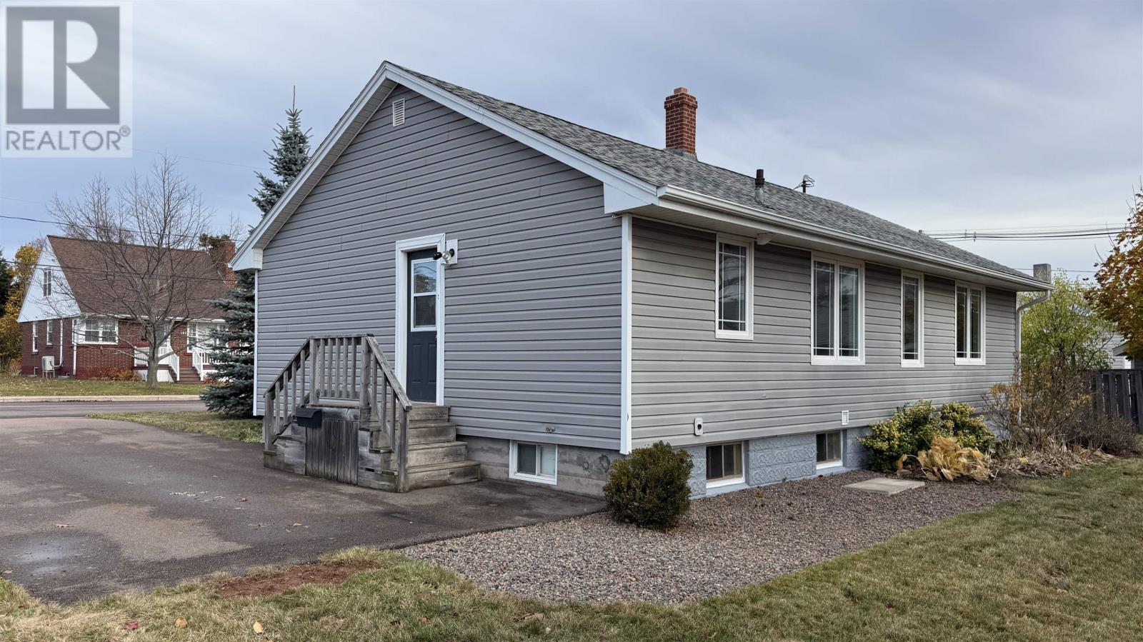 162 Schurman Avenue, Summerside, Prince Edward Island  C1N 2C2 - Photo 9 - 202527809