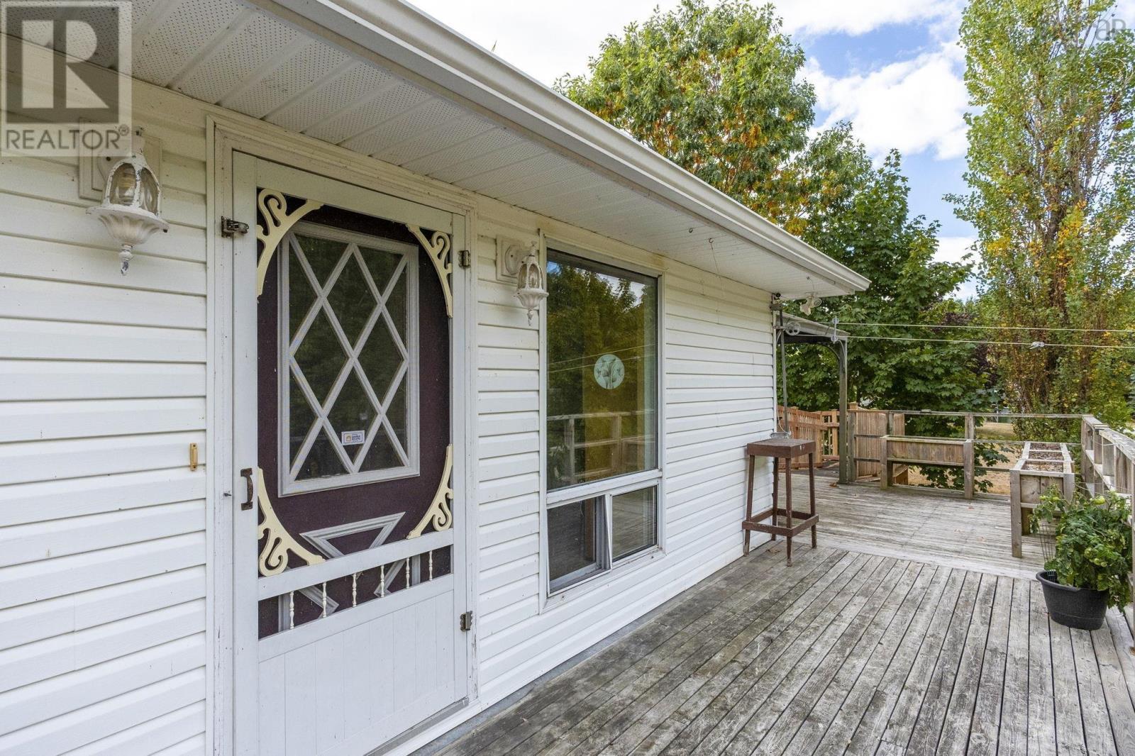 967 Maple Street, Waterville, Nova Scotia  B0P 1V0 - Photo 10 - 202524213