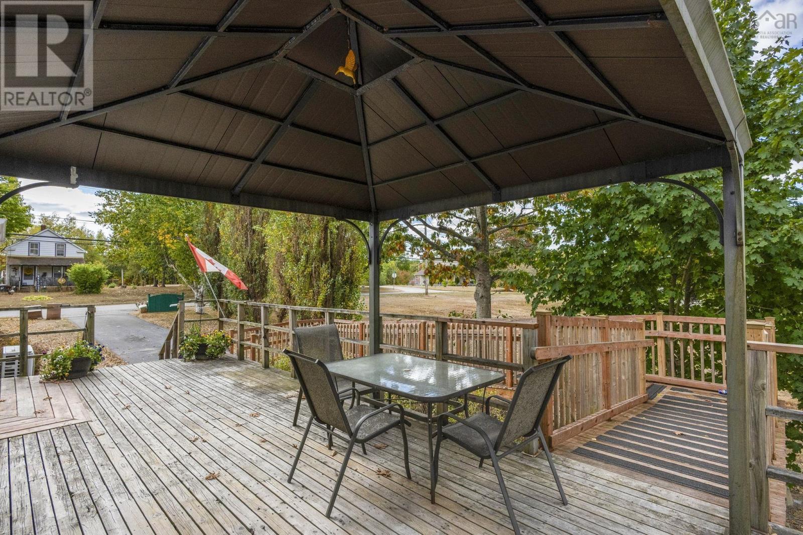 967 Maple Street, Waterville, Nova Scotia  B0P 1V0 - Photo 8 - 202524213