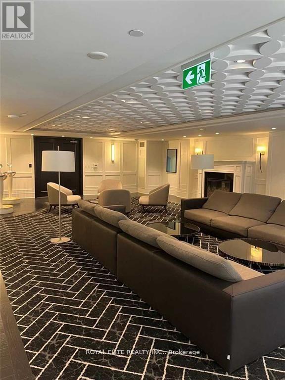 2418 - 955 Bay Street, Toronto, Ontario  M5S 0C6 - Photo 4 - C12540024