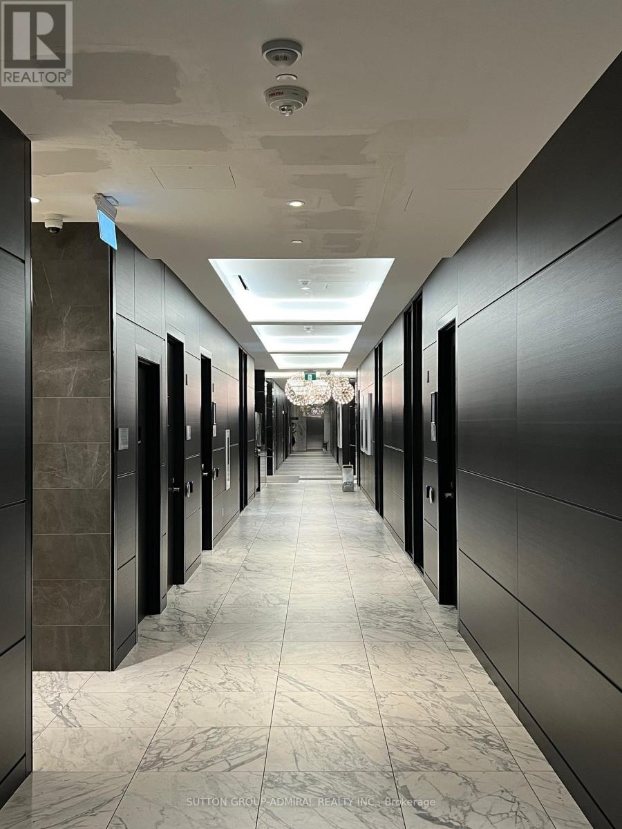 329 - 31 Tippett Road, Toronto, Ontario  M3H 0C8 - Photo 3 - C12540046