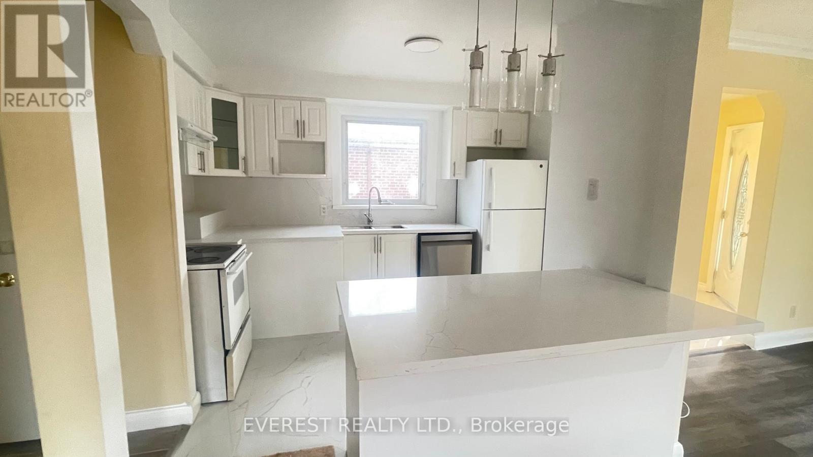 45 Kilgreggan Crescent, Toronto, Ontario  M1J 1S4 - Photo 7 - E12540110