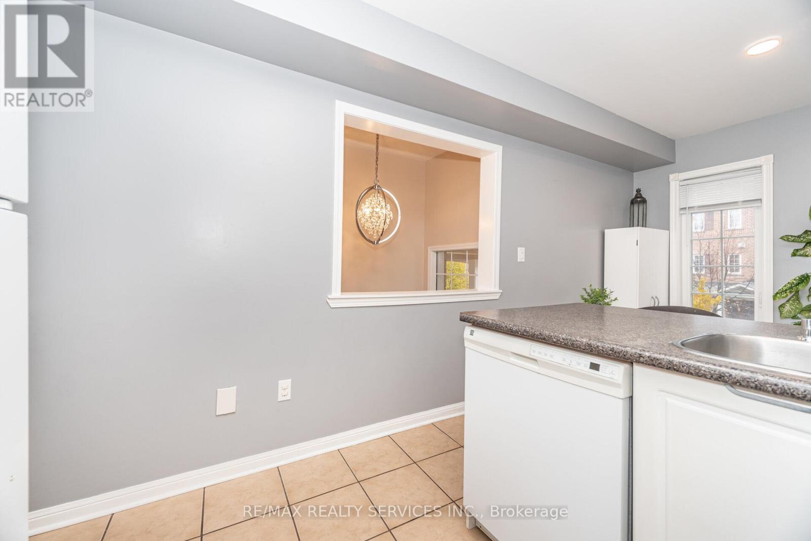 38 - 271 Richvale Drive S, Brampton, Ontario  L6Z 4W7 - Photo 13 - W12539988