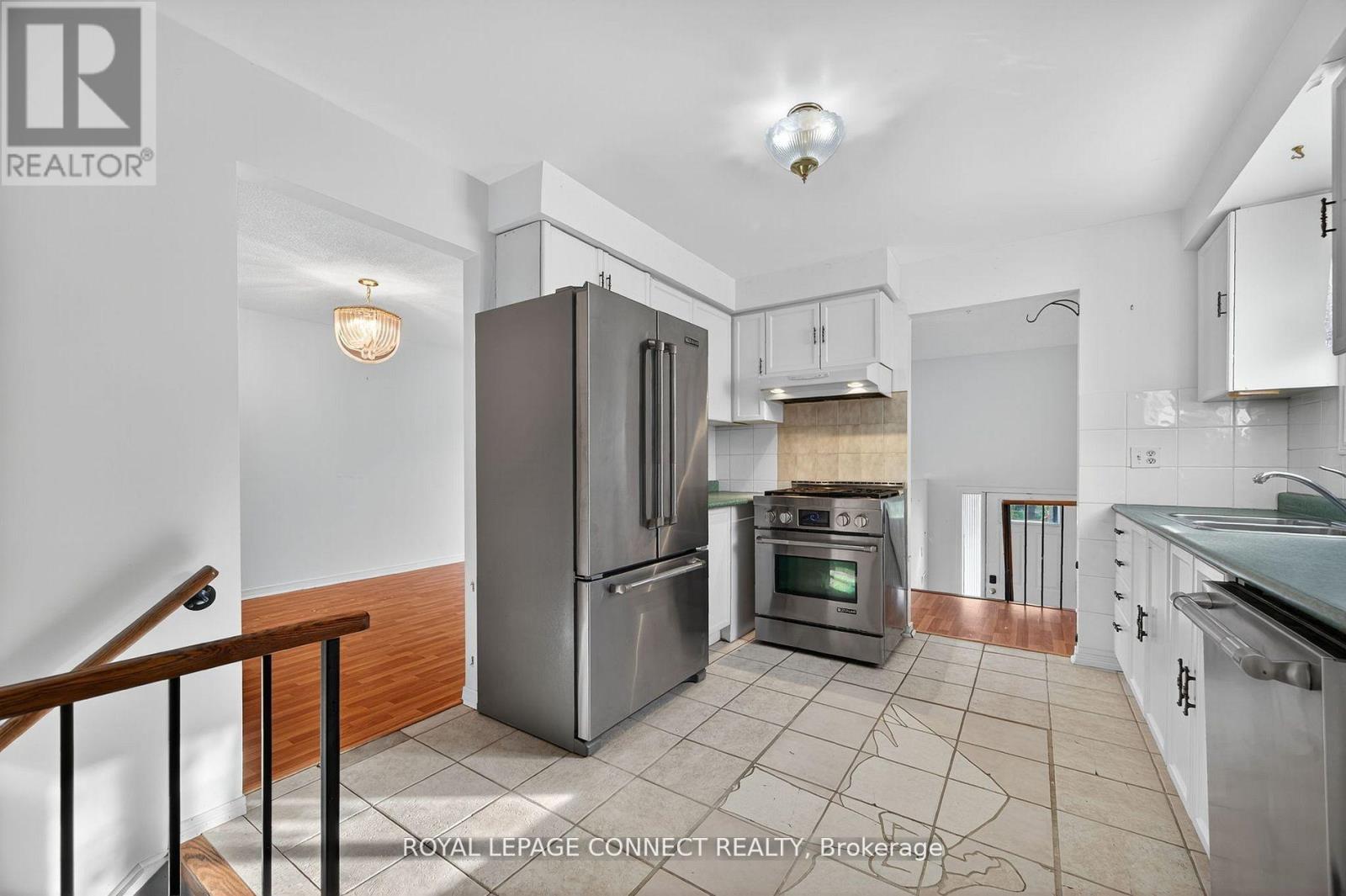 75 Hudson Crescent, Bradford West Gwillimbury, Ontario  L3Z 2K1 - Photo 14 - N12540112