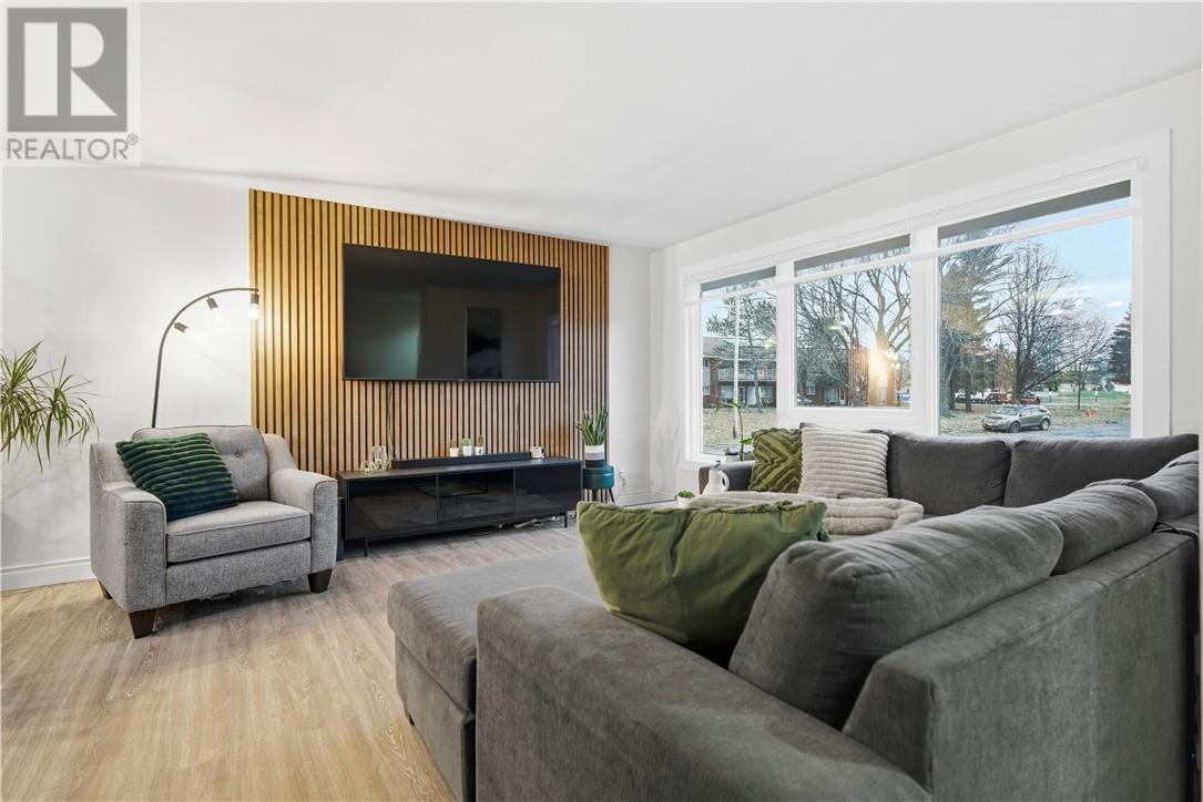 229 Seventh, Lively, Ontario  P3Y 1M5 - Photo 5 - 2125626