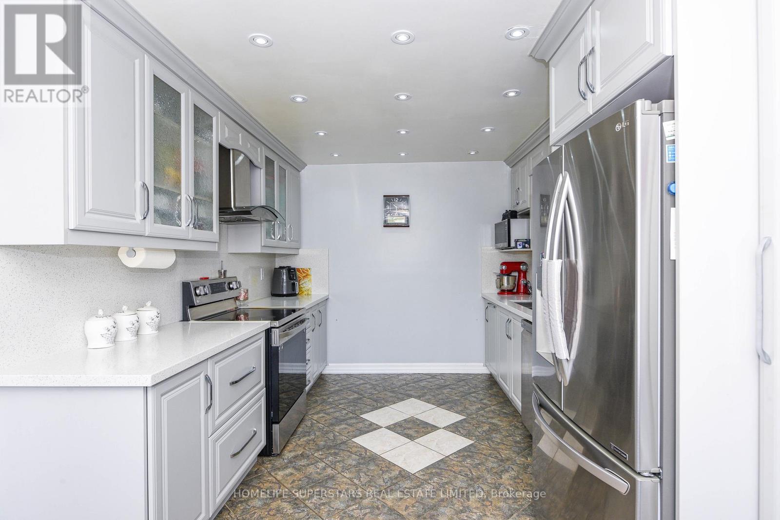 5 Norbert Road, Brampton, Ontario  L6Y 2J9 - Photo 12 - W12540030