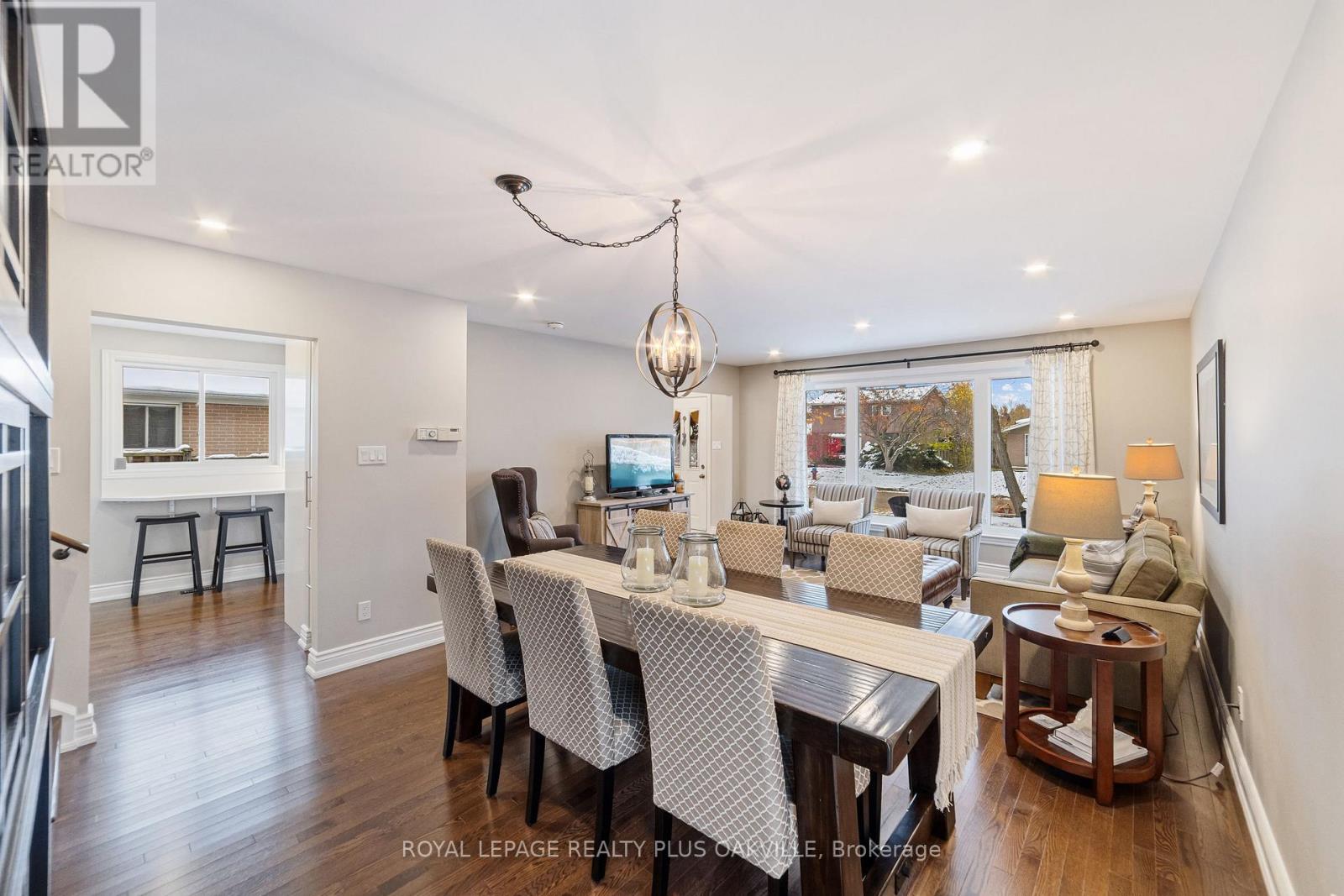 437 Withnell Crescent, Oakville, Ontario  L6L 3M1 - Photo 10 - W12540048