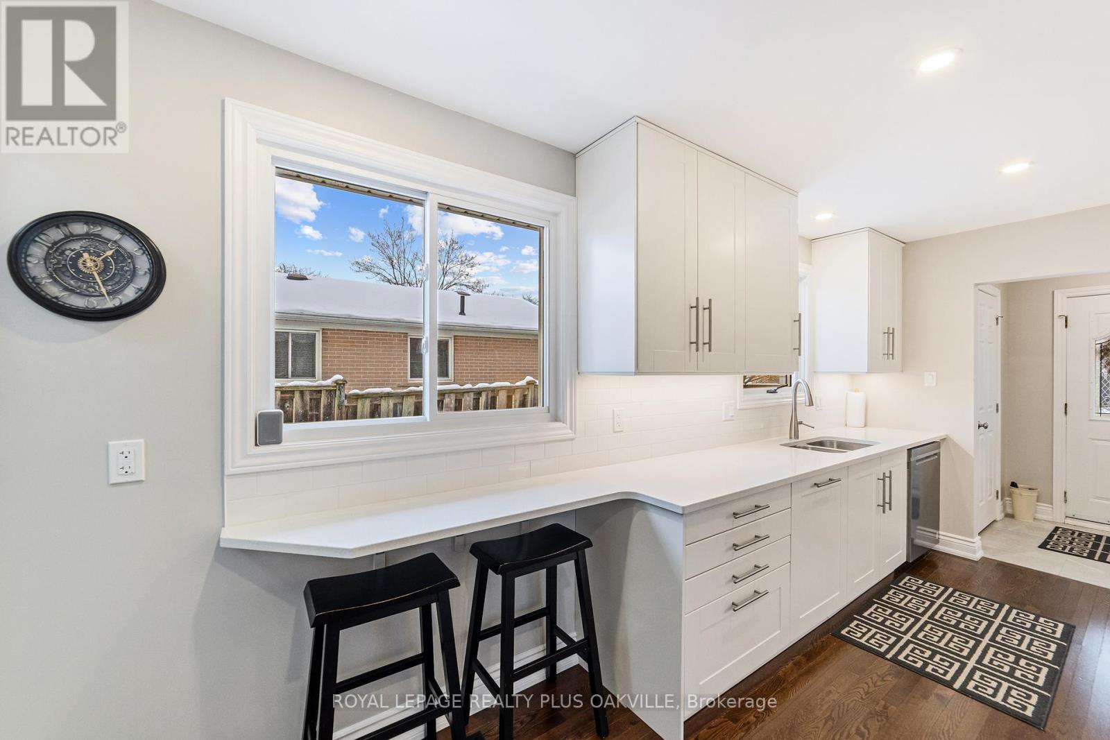 437 Withnell Crescent, Oakville, Ontario  L6L 3M1 - Photo 12 - W12540048