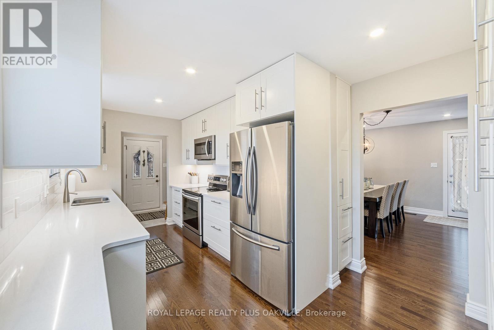 437 Withnell Crescent, Oakville, Ontario  L6L 3M1 - Photo 14 - W12540048