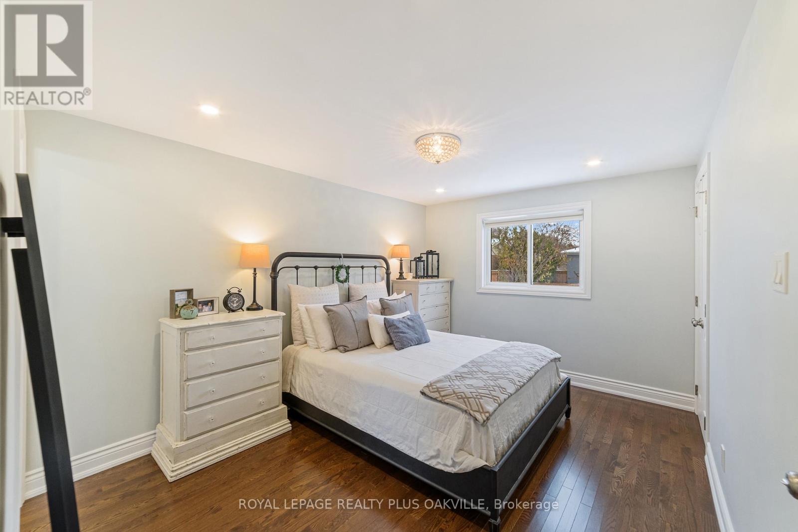 437 Withnell Crescent, Oakville, Ontario  L6L 3M1 - Photo 21 - W12540048