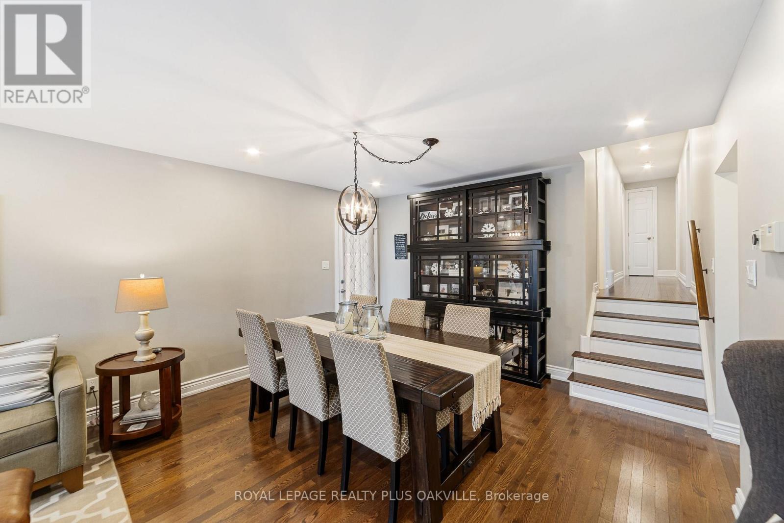 437 Withnell Crescent, Oakville, Ontario  L6L 3M1 - Photo 8 - W12540048