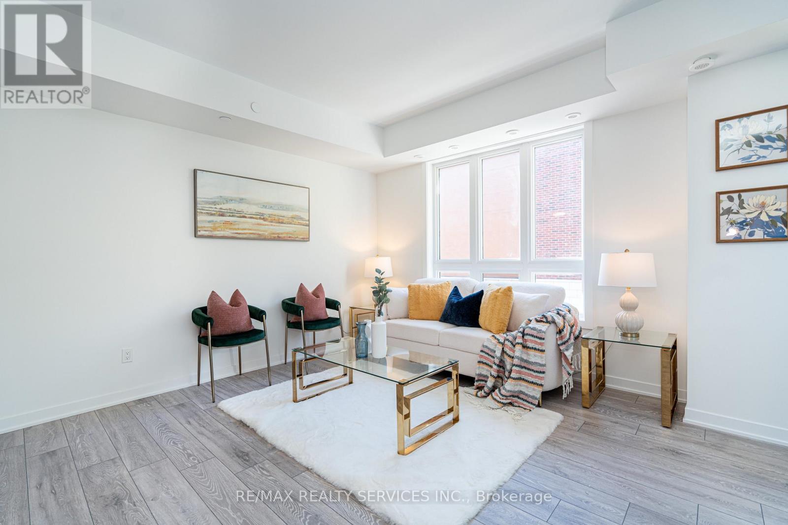 16 - 4017 Hickory Drive, Mississauga, Ontario  L4W 0G6 - Photo 8 - W12540060