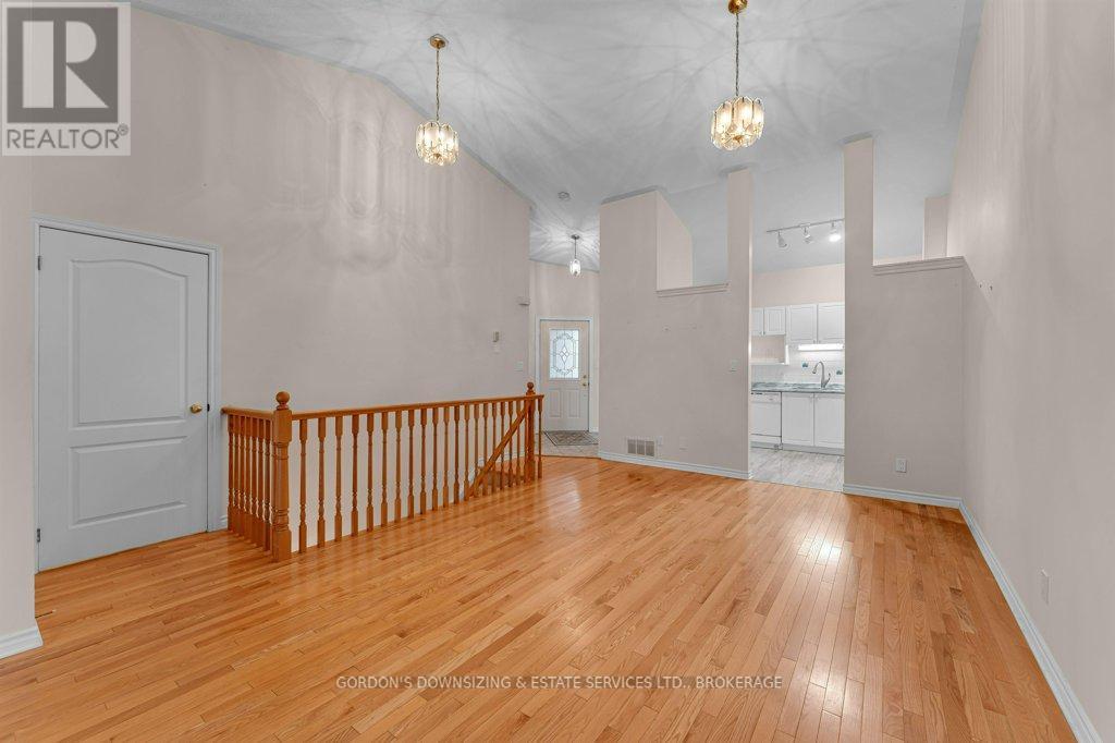 726 Millwood Drive, Kingston, Ontario K7M 8Z2 - Photo 11 - X12540148