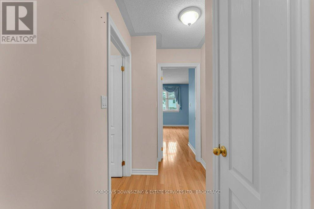 726 Millwood Drive, Kingston, Ontario K7M 8Z2 - Photo 15 - X12540148